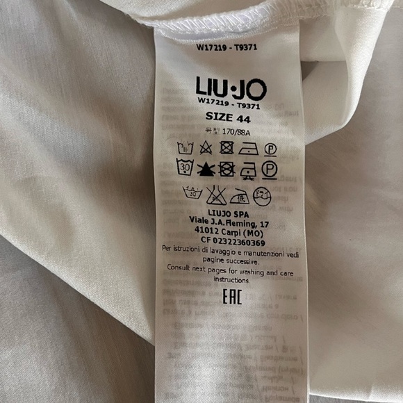Liu Jo Milano Women’s Top with Jeweled Buttons Size 44/L White Sleeveless - Picture 6 of 7